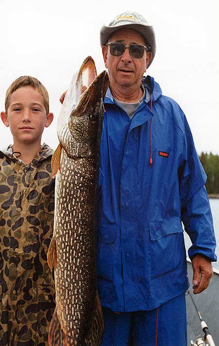 Canadian fishing camp in Northern Manitoba Canada. Fly-In Walleye Fishing Trophy Pike Fishing in Canada.