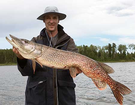 Luxury Canada Fishing Lodge, Best Canada Fishing Lodge Monster Pike In Canada.
