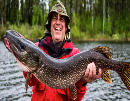 Manitoba Canada Spring Trophy Pike Fishing - Cobham River Lodge