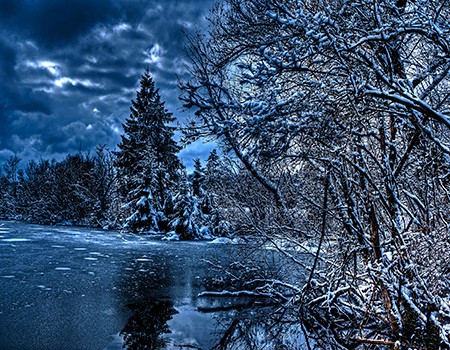 Fall freeze comes to Northern Family fishing at this Canadian Fishing Lodge