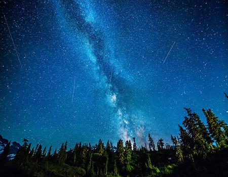 Starry night skies in remote Manitoba Canada | Cobham River Lodge