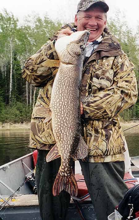 Canada Pike Fishing, Northern Pike Fishing Lodge Manitoba | Cobham River Lodge