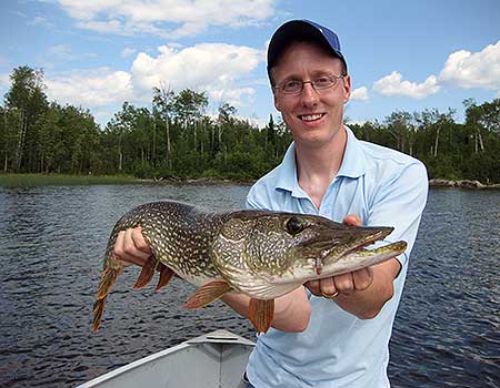 Manitoba Trophy Outposts, Canada Outpost Plan Fishing. Manitoba Fly-in Fishing Outposts.