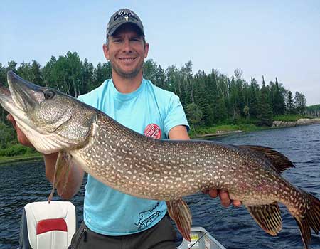 Fishing fly in outposts for Northern Pike and Walleye. Fly in Outpost for Trophy Pike.