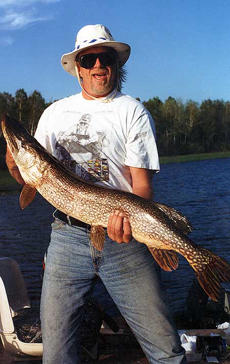 Spring fishing for trophy northern pike | Cobham River Lodge