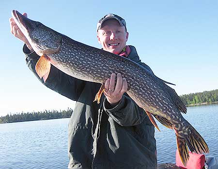 Manitoba Fishing for Trophy Pike | Cobham River Lodge