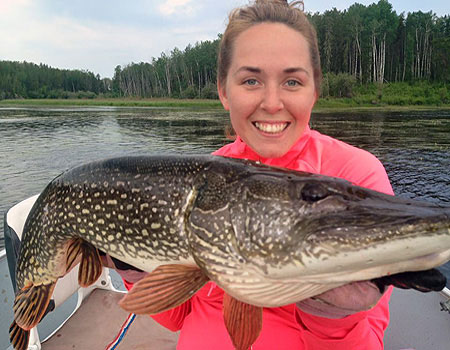 Fish Canada - Fish Canada's trophy northern pike fising in Manitoba Canada
